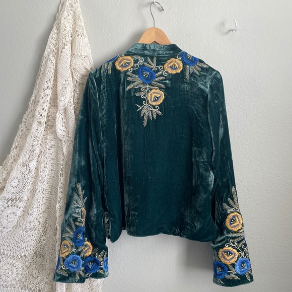 💔SOLD💔 CHASING UNICORNS | Riders On The Storm - Picture 7 of 9